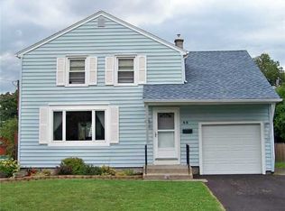 45 Yarmouth Rd, Rochester, NY 14610