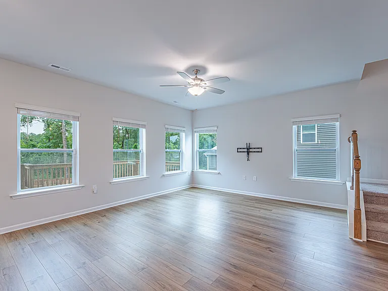 161 Beacon Hill Rd — Photo 7