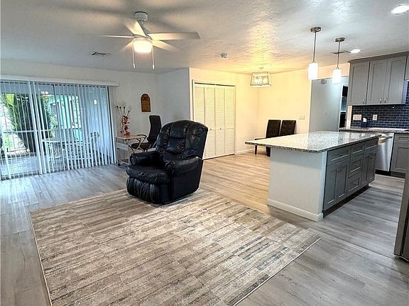 3rd image of 3032 SE Santa Barbara Pl APT 2