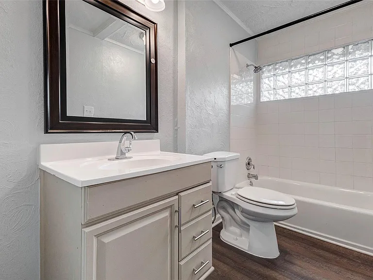 9614 Charter Ridge Dr — Photo 23