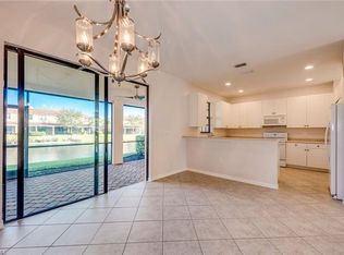 7369 Bristol Cir, Naples, FL 34120