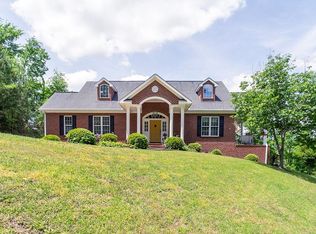 107 Lake Ridge Dr, Macon, GA 31220