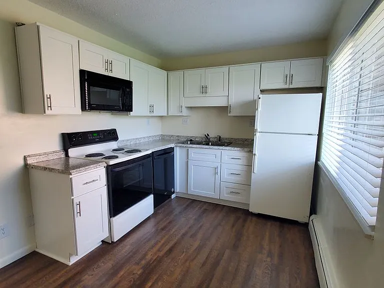 4172 Wyatt Rd — Photo 5