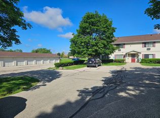 S69W15116 Cornell Cir #6, Muskego, WI 53150