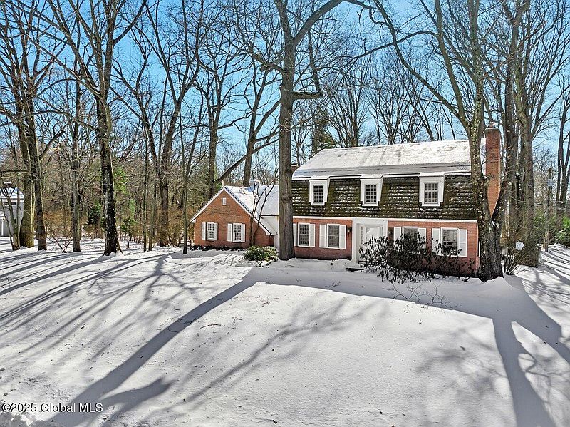 2nd image of 1934 Heritage Road