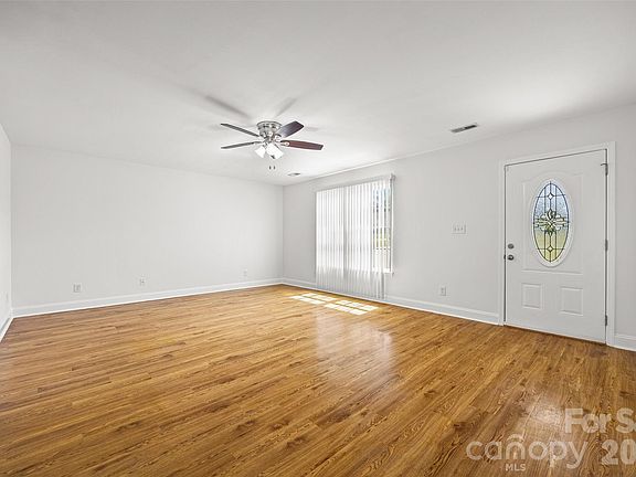 4th image of 3200 Silver Fox Cir #48