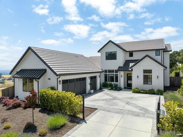 3967 Parker Hill Road, Santa Rosa, CA 95404