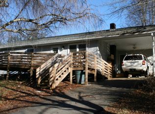 79 Oakwood Dr, Franklin, NC 28734