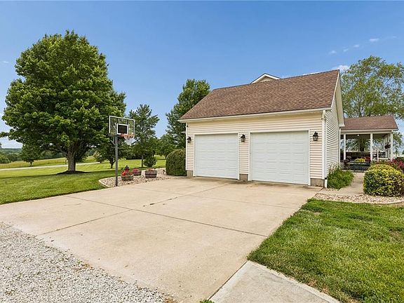 4th image of 17308 Endicott Rd