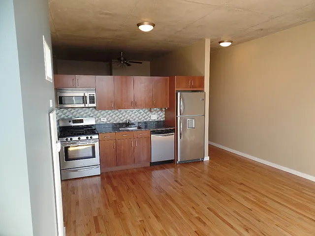 1 bed, 730 sqft, $2,050 — Photo 4