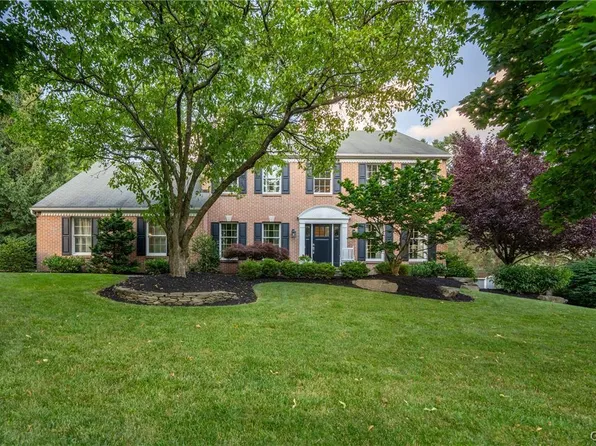 1219 Highland Dr, Orefield, PA 18069