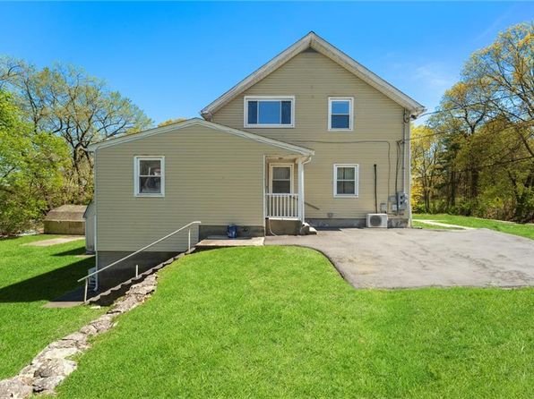 880 Logee St, Woonsocket, RI 02895