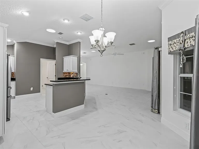 3556 Mistletoe Ct — Photo 21
