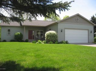 1816 Three Mile Rd NE, Grand Rapids, MI 49505