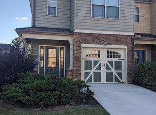 11 Peachgrove Ln, Rossville, GA 30741