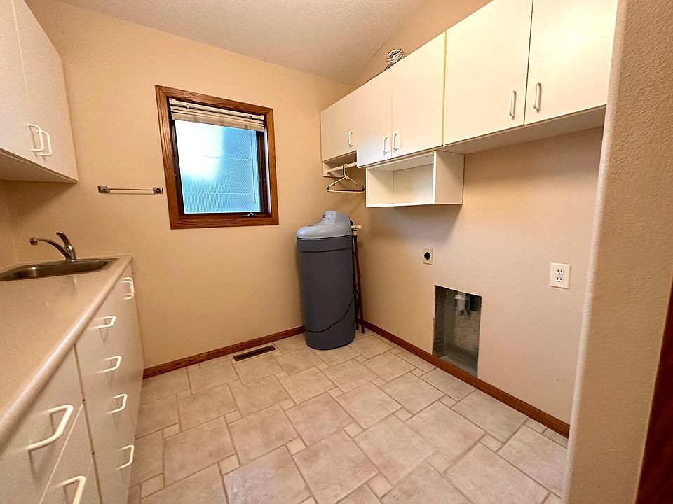 3836 Jolly Ln, Rapid City, SD 57703 Zillow