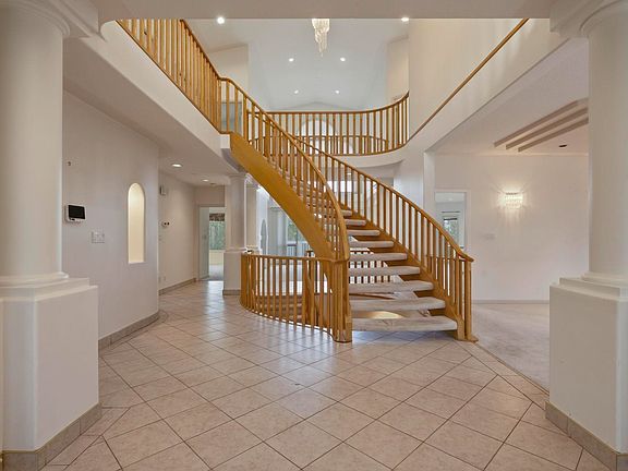 3rd image of 154 Osland Dr NW