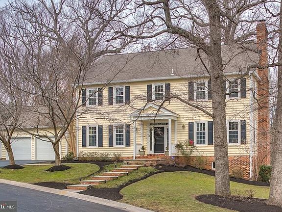 2nd image of 11408 Hollow Tree Ln