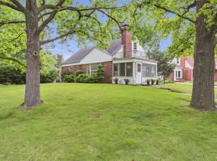 7018 Foxcroft Dr, Saint Louis, MO