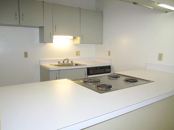 5th image of 909 Geyer Ave #A