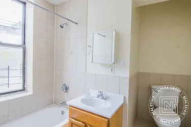 Rented by Nolita Group