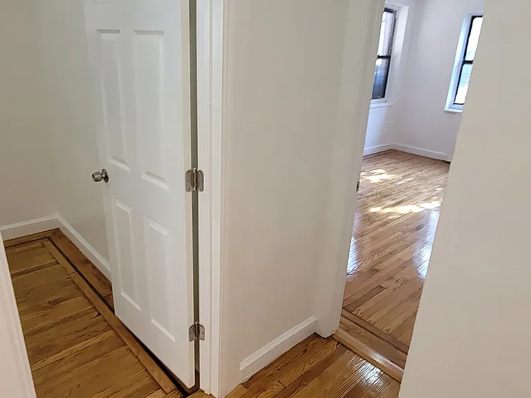 85 McClellan St #3H — Photo 14