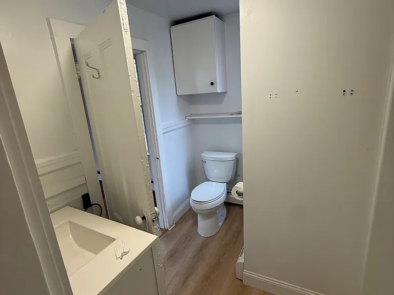 18 Leyden St #2E — Photo 12