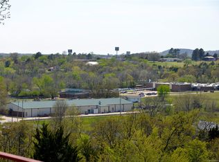 711 N 14th St, Henryetta, OK 74437