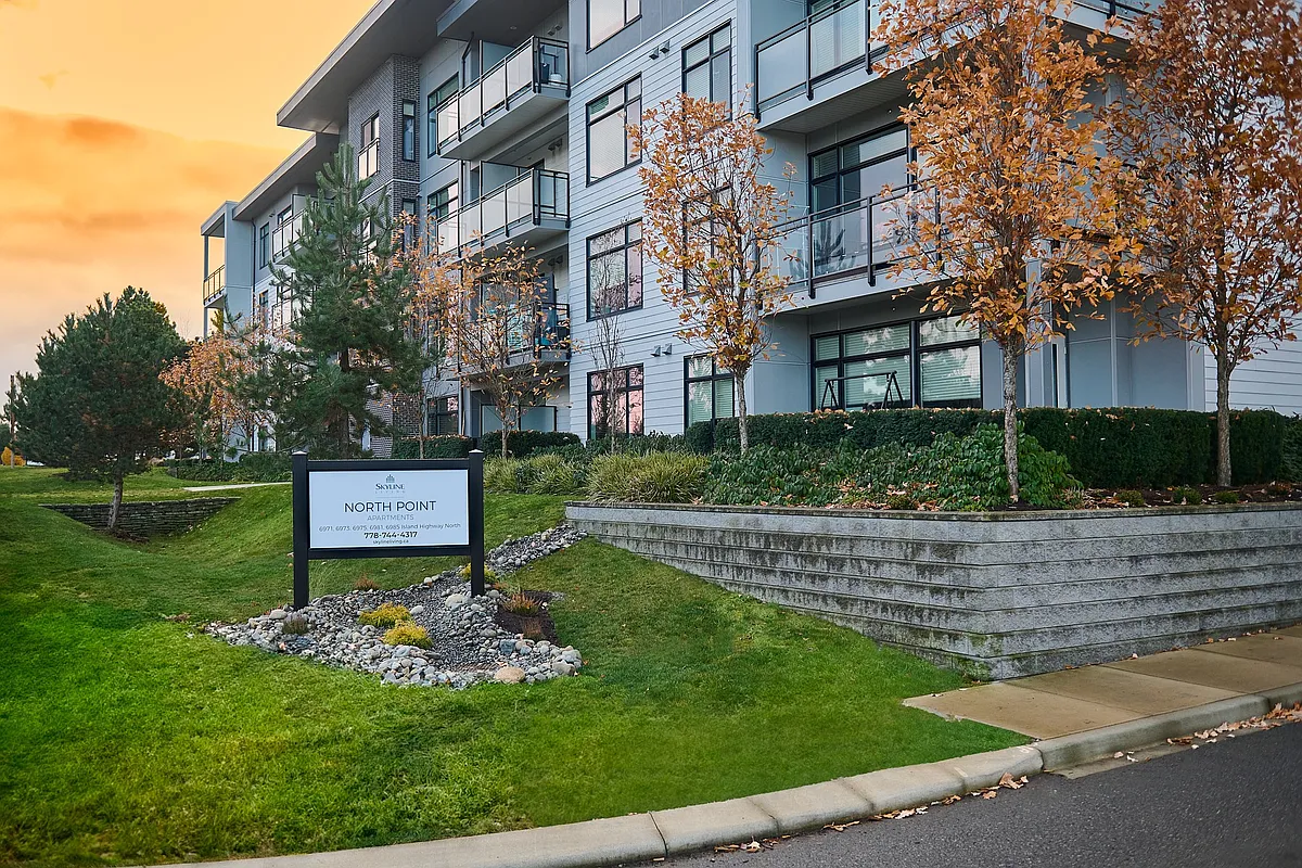 Building Photo - 6981 Island Hwy N