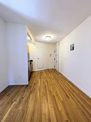 Rented by City & Suburban | media 4