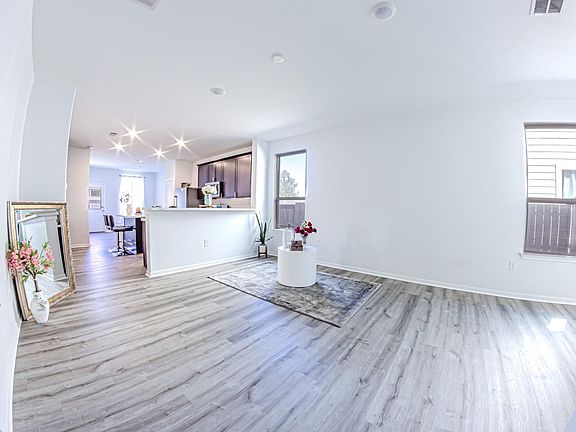4th image of 16314 Fontana Ct