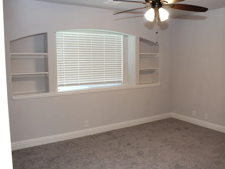 1221 Verheyden Dr — Photo 21