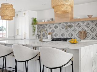 5585 Topaz St, Las Vegas, NV 89120