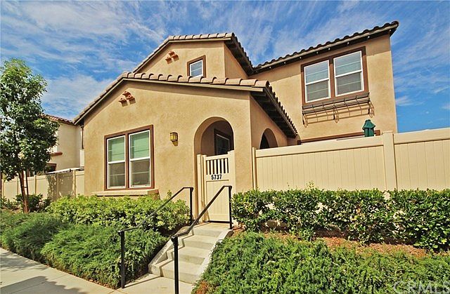 Stunning home built by Meritage on desired corner lot