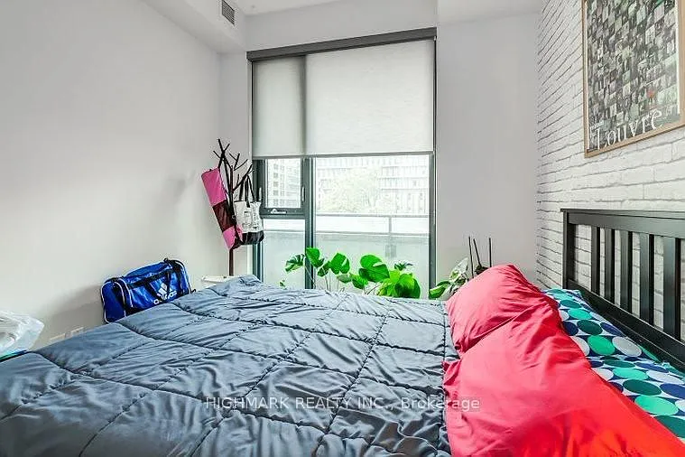 159 Dundas St E #412 — Photo 33