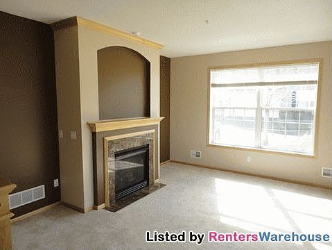 4th image of 12130 Vermillion St NE
