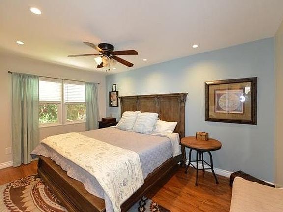 2nd image of 4974 Havenwood Ave