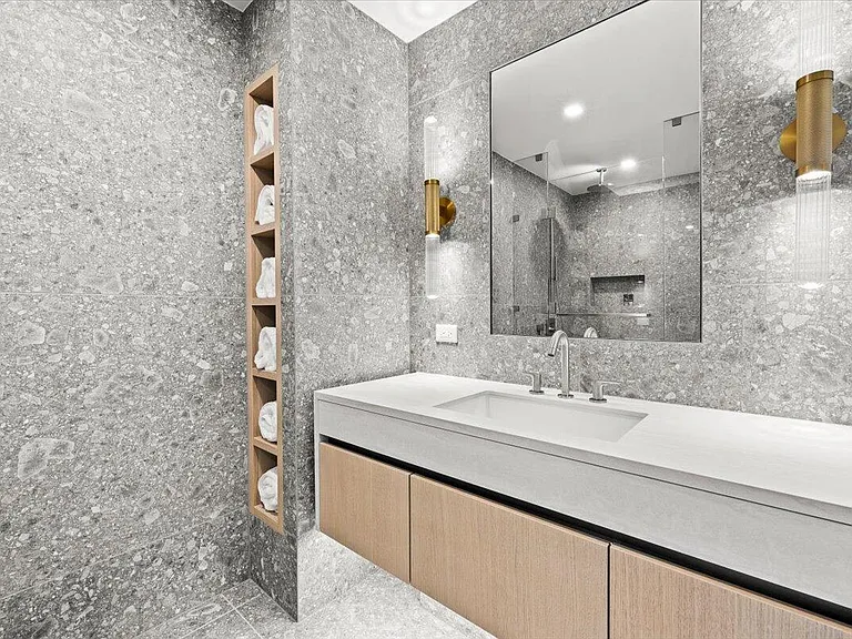 900 N Ocean Blvd #305 — Photo 28
