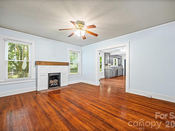 5th image of 559 Liberty St