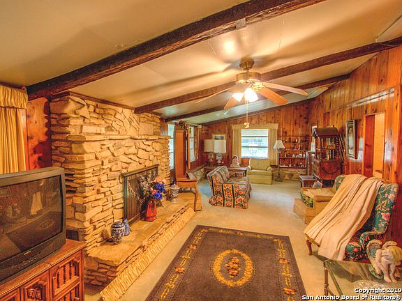 3rd image of 8655 Buckskin Dr