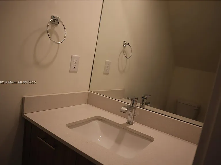 4645 NW 83rd Pkwy — Photo 22