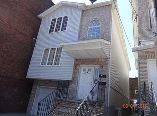 44 Thomas St, Newark, NJ 07114