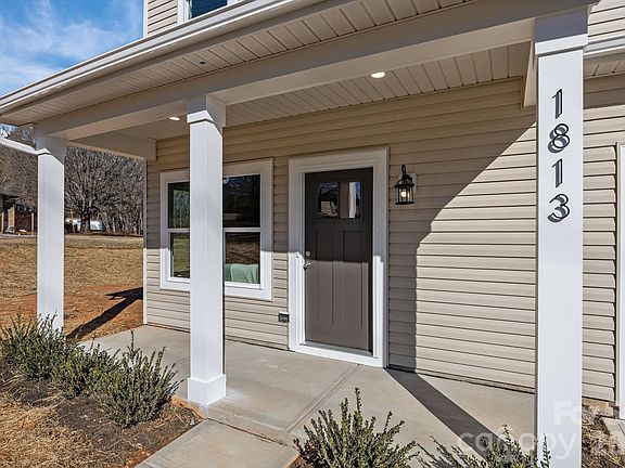 3rd image of 1813 Shuford Rd