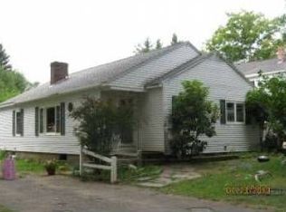 99 Mace Rd, Hampton, NH 03842