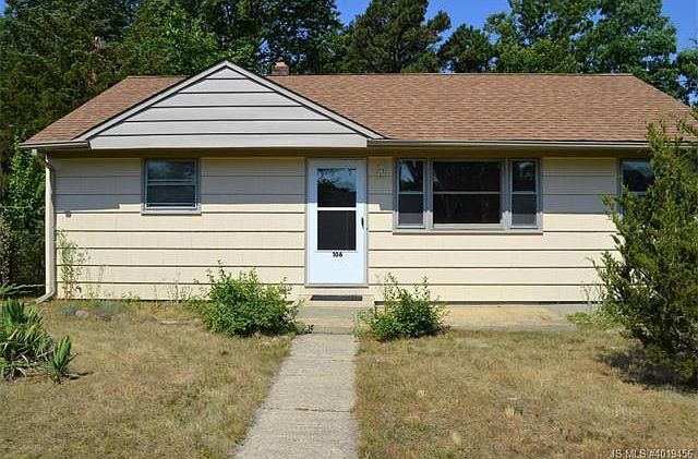 1st image of 106 Marian St