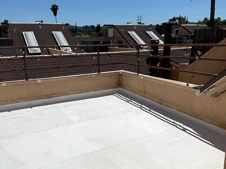 5820 Yolanda Ave #8 — Photo 10