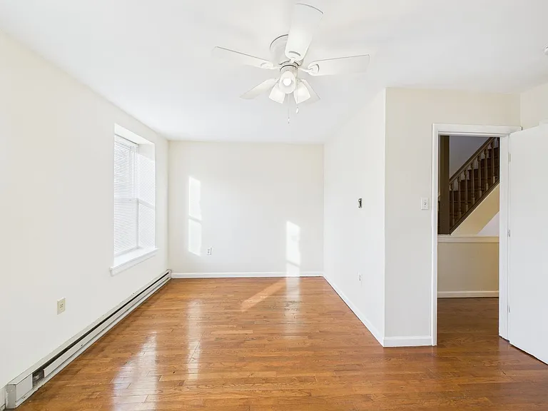 1519 N Bouvier St — Photo 16