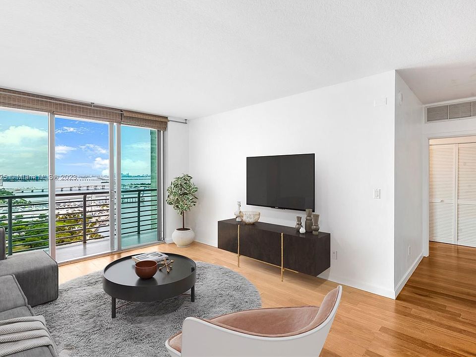 1st image of 325 Biscayne Blvd #3222