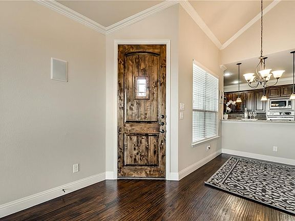 4th image of 10615 Steinbeck Ct