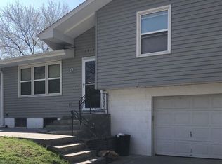 15157 Z St, Omaha, NE 68137